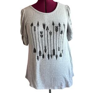Womens Top Size 1X Gray Arrow Design Classic Mom Everyday Wear Casual